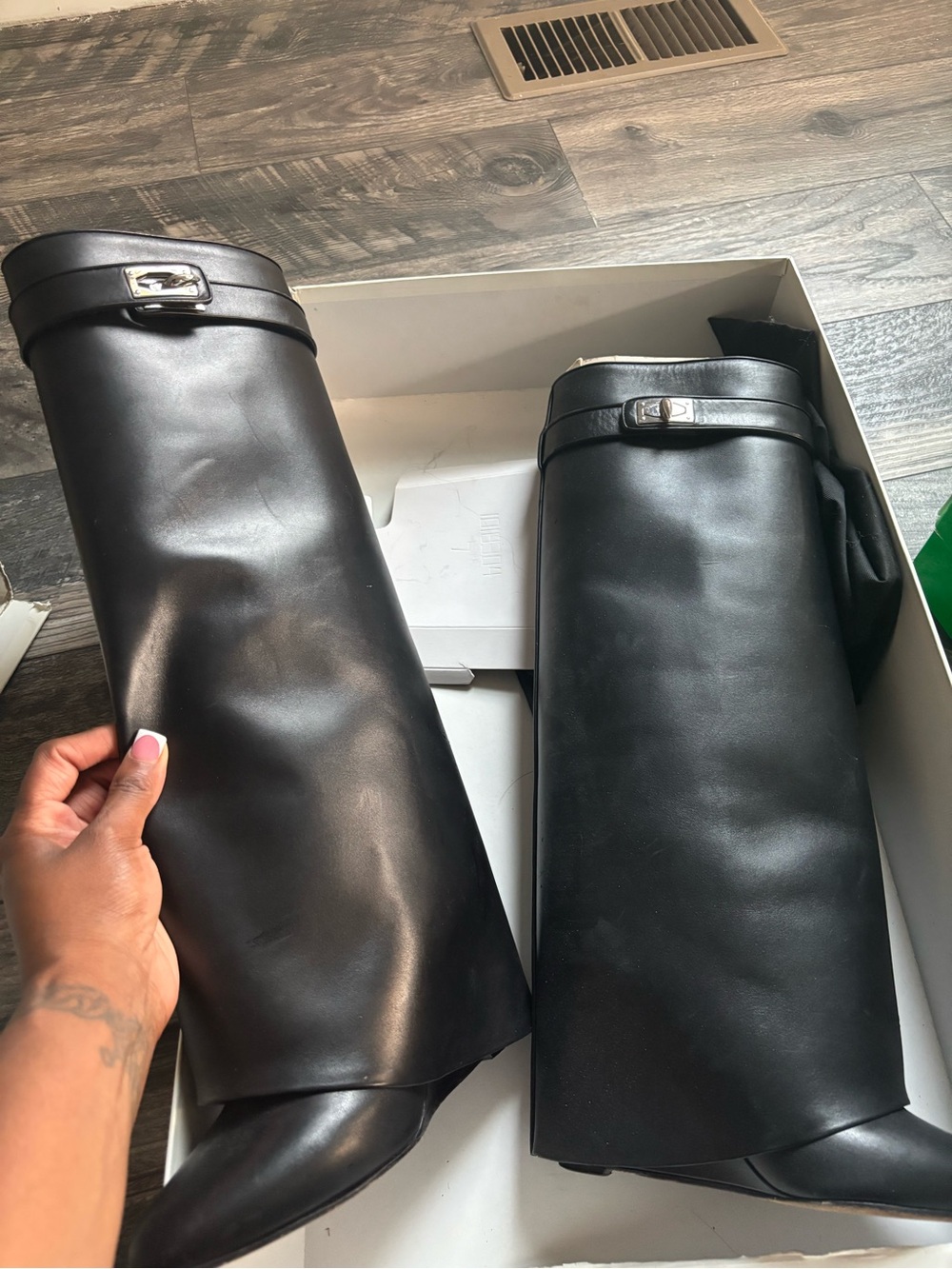Givenchy Noir Leather Boots Box Label